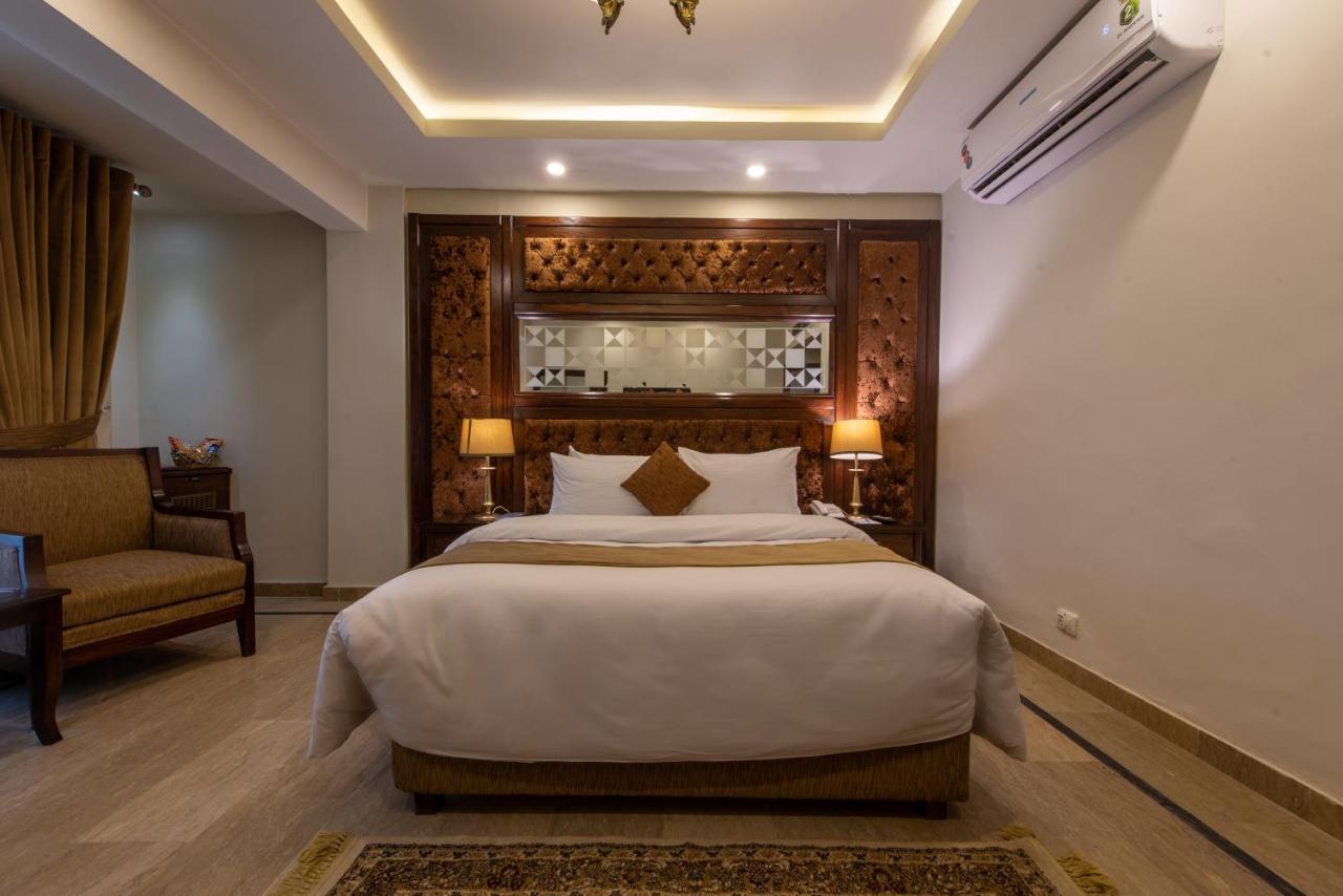איסלמאבד Envoy Continental Hotel מראה חיצוני תמונה