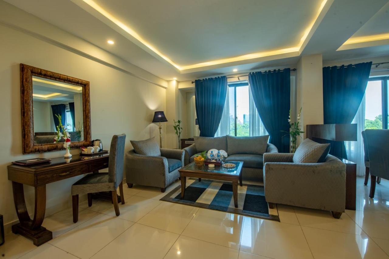 איסלמאבד Envoy Continental Hotel מראה חיצוני תמונה