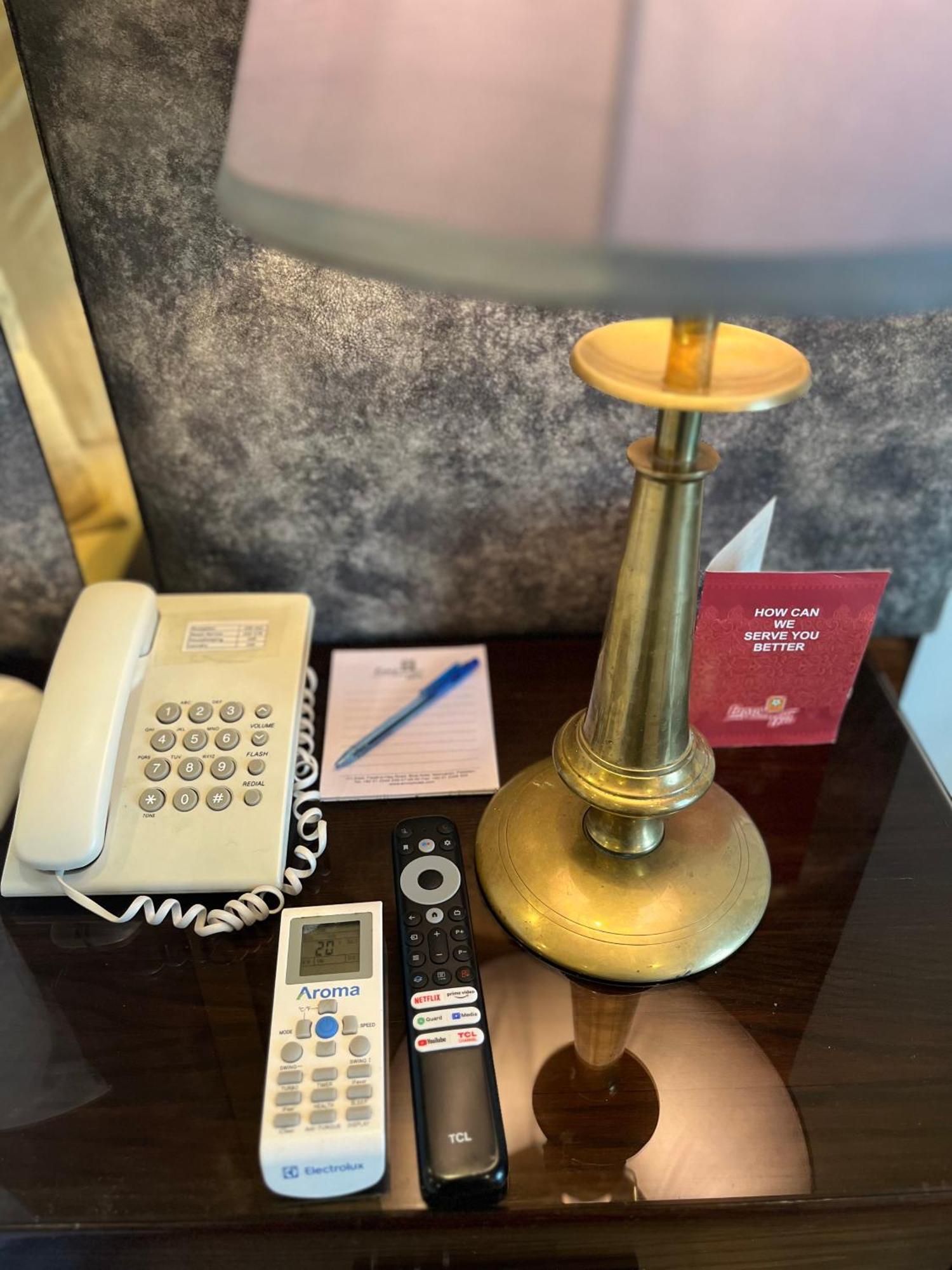 איסלמאבד Envoy Continental Hotel מראה חיצוני תמונה